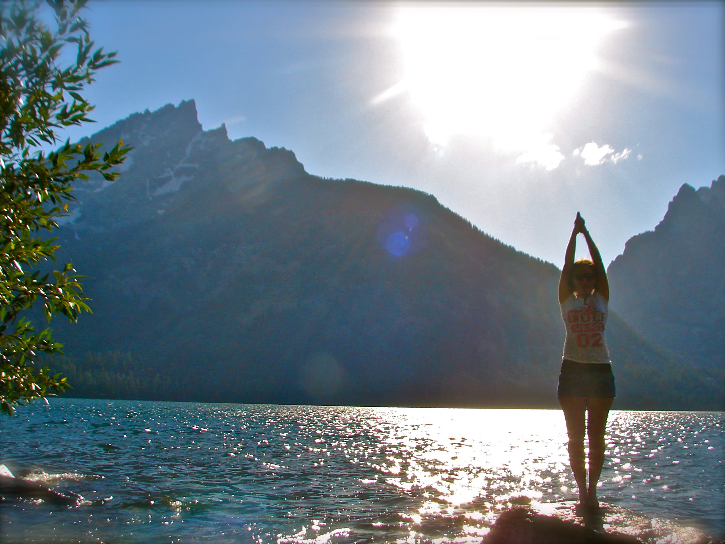 Mountain Pose Benefits Steps And Precautions Yogastudio