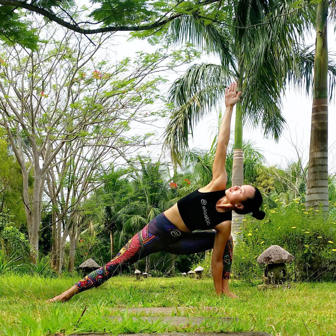 Methods Of Doing The Utthita Parsvakonasana