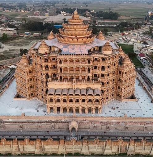 125-petal lotus dome of Swarved Mahamandir